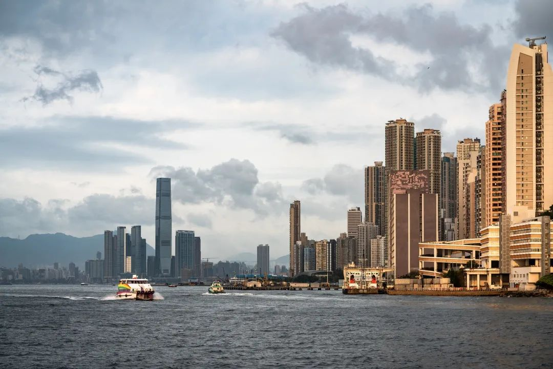 家庭收入要達(dá)到這個數(shù)，規(guī)劃香港身份才有奔頭！